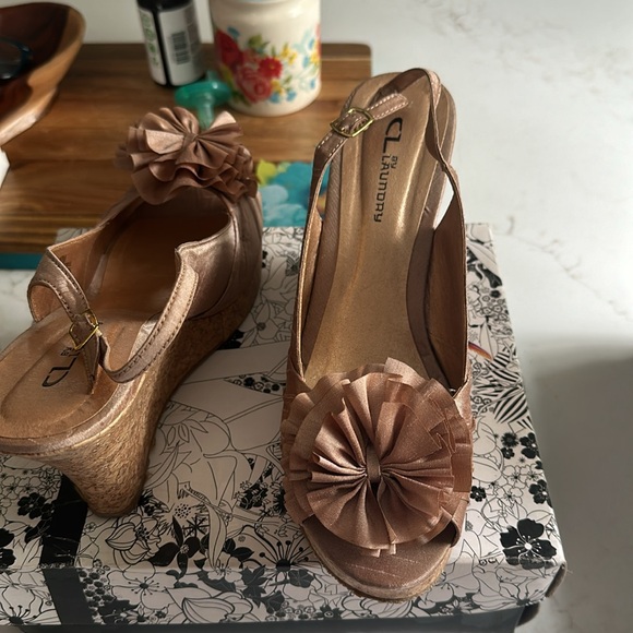 Cl laundry size 10 new - Picture 2 of 2